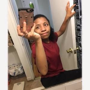 Meet your Posher, Crystal